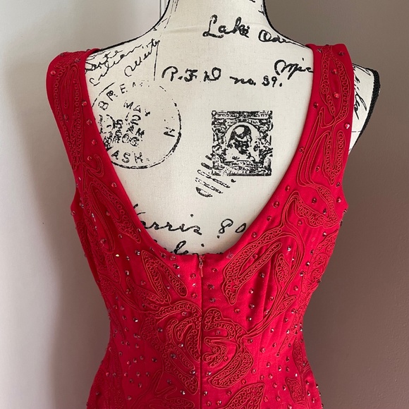 Vintage Carmen Marc Valvo red wool crepe beaded dress - Picture 6 of 10